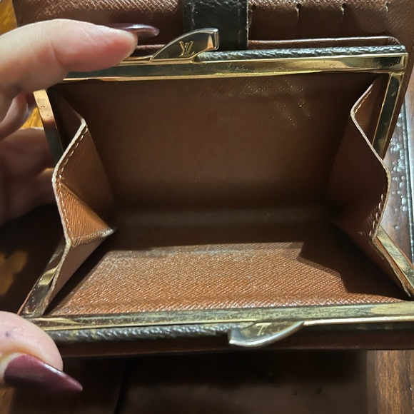 Louis Vuitton monogram wallet - Picture 5 of 8